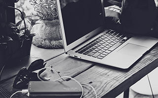 爱游戏体育官方网站-英雄联盟S12总决赛决赛激战正酣，现场气氛火爆，s12总决赛lpl